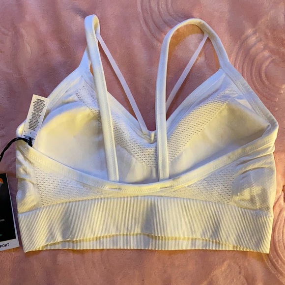 Nike Seamless Bra - Picture 2 of 2